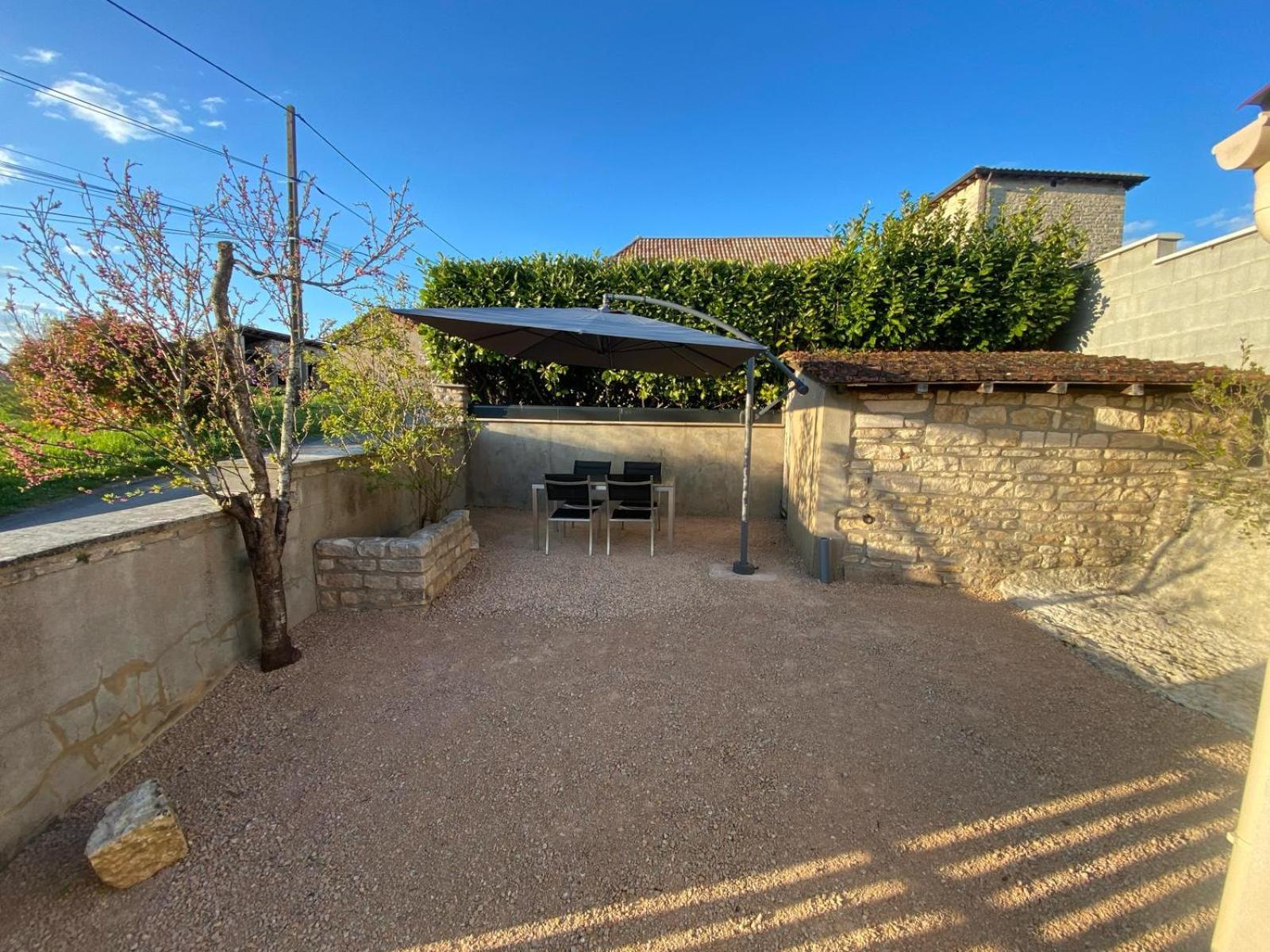 Petite Maison En Pierre Au Calme Avec Exterieur Montbellet Exterior foto